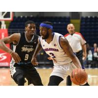 Cape Breton Highlanders guard Devin Sweetney with the ball against the Moncton Magic