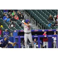 Syracuse Mets' Luke Voit at bat