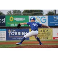 Evansville Otters' Austin Gossmann on the mound