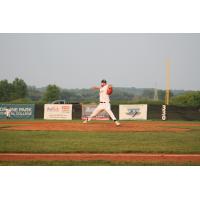 Fond du Lac Dock Spiders in action