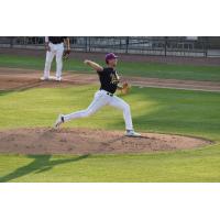 Tri-City Dust Devils' Michael Darrell-Hicks on the mound