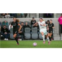 Racing Louisville FC forward Kirsten Davis (right)