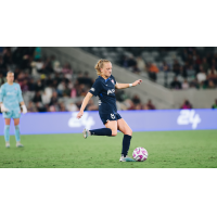 San Diego Wave FC's Sierra Enge in action