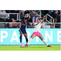 North Carolina Courage forward Kerolin Nicoli (left)