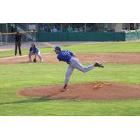 Green Bay Rockers pitcher Kyle Dobyns