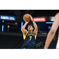 RayJ Dennis of the Indiana Mad Ants takes a shot